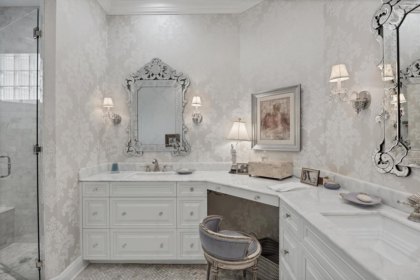 LINCOLN PARK ON HUDSON BAYOU - Residential