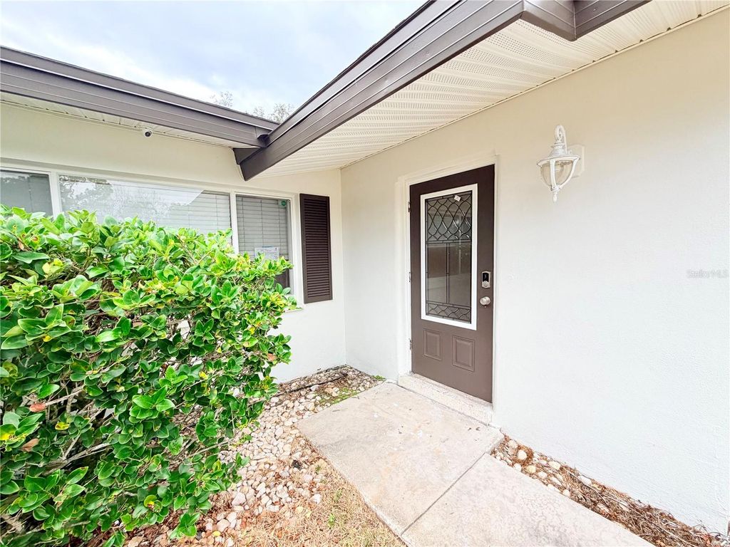 Photo of 4866 Huntington Street NE, St Petersburg, FL 33703 (MLS # TB8457817)