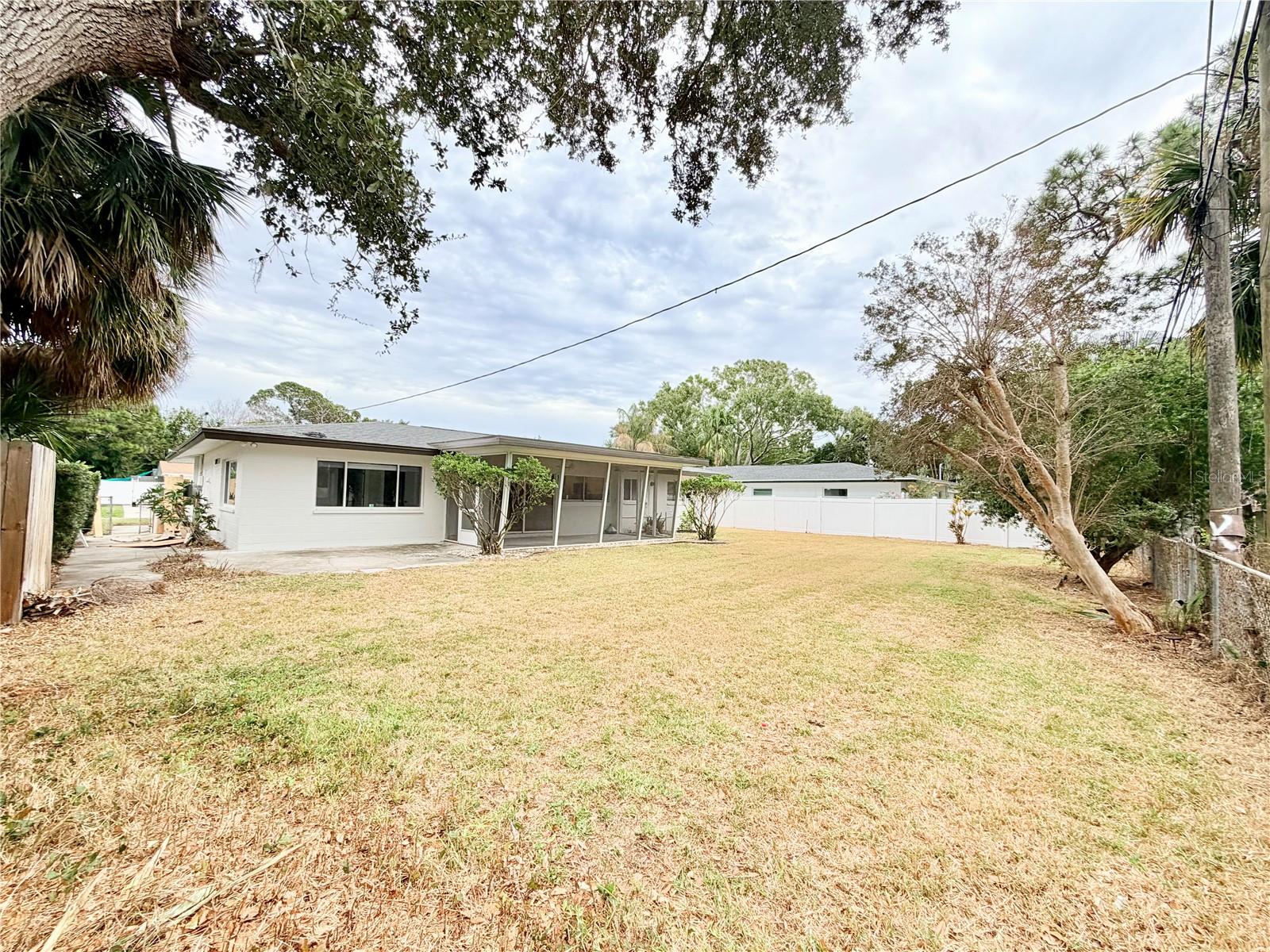 SHORE ACRES BUTTERFLY LAKE REP - Residential Lease