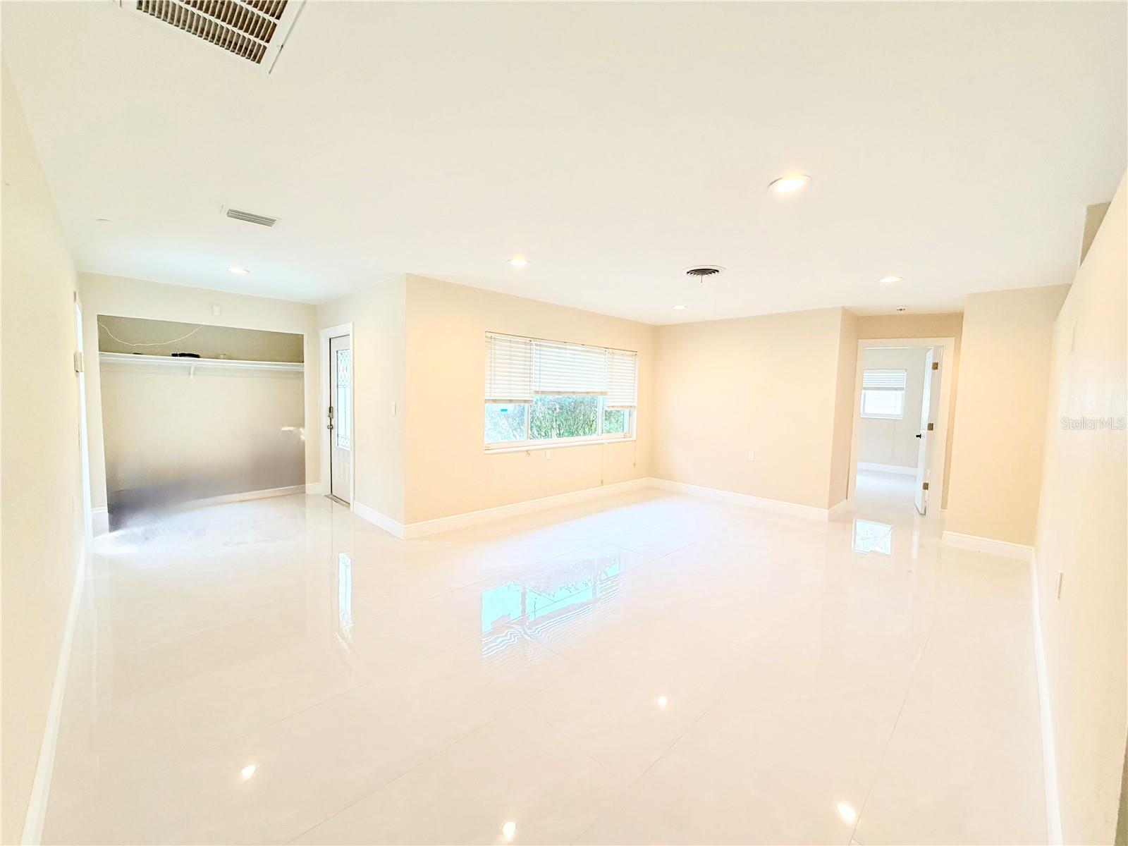 SHORE ACRES BUTTERFLY LAKE REP - Residential Lease