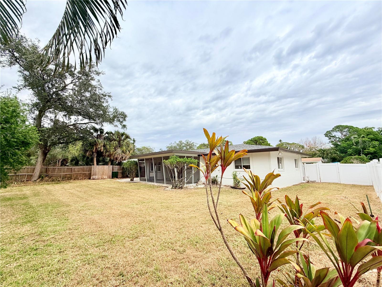 SHORE ACRES BUTTERFLY LAKE REP - Residential Lease