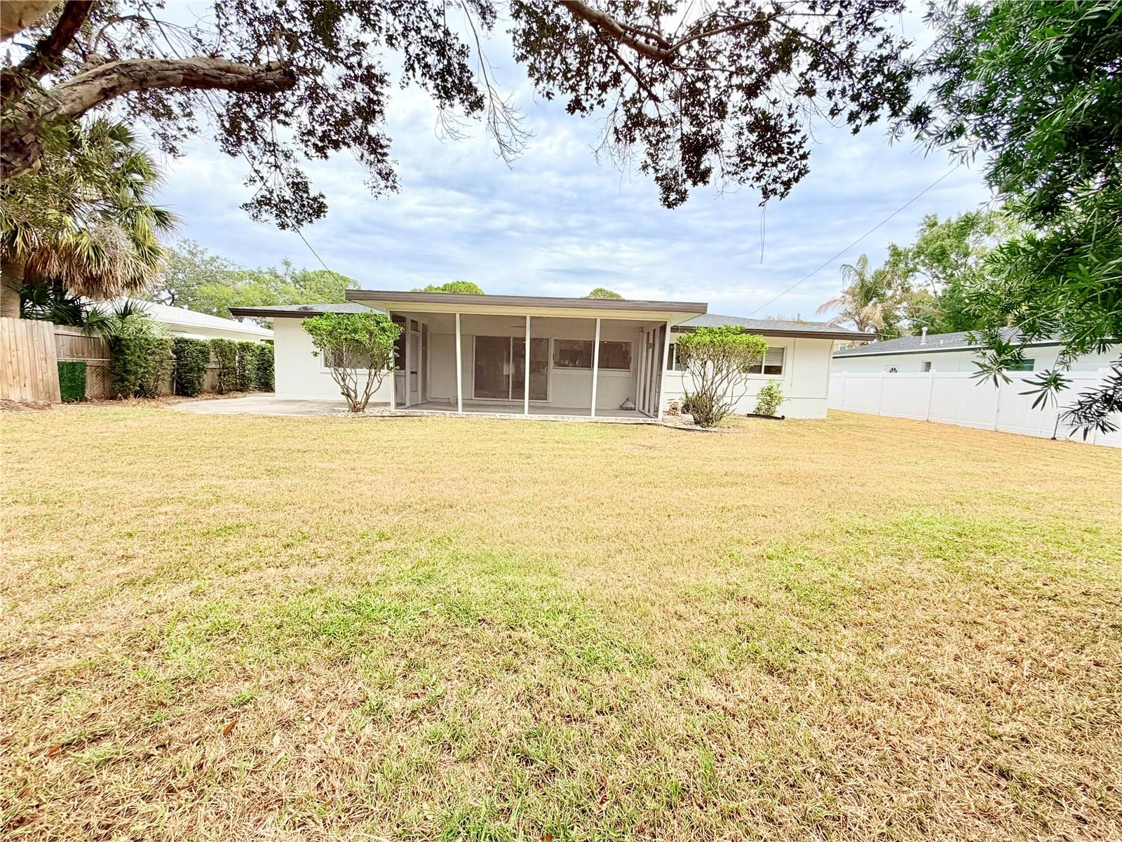 SHORE ACRES BUTTERFLY LAKE REP - Residential Lease