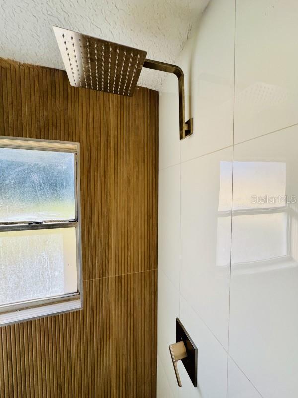 L C COXS ADD - Residential Lease