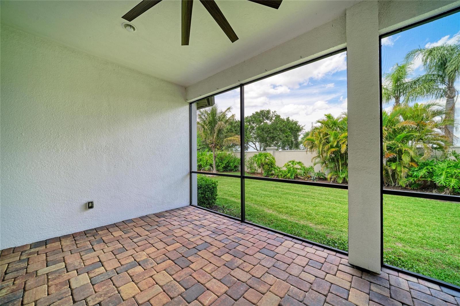 LEGENDS BAY - Residential