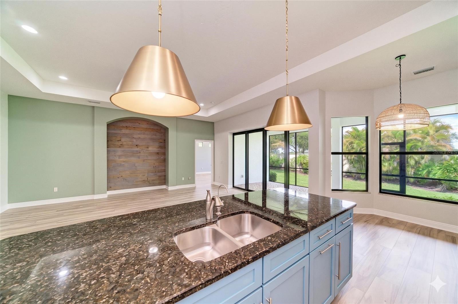 LEGENDS BAY - Residential