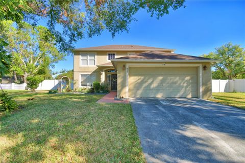 A home in WINTER HAVEN