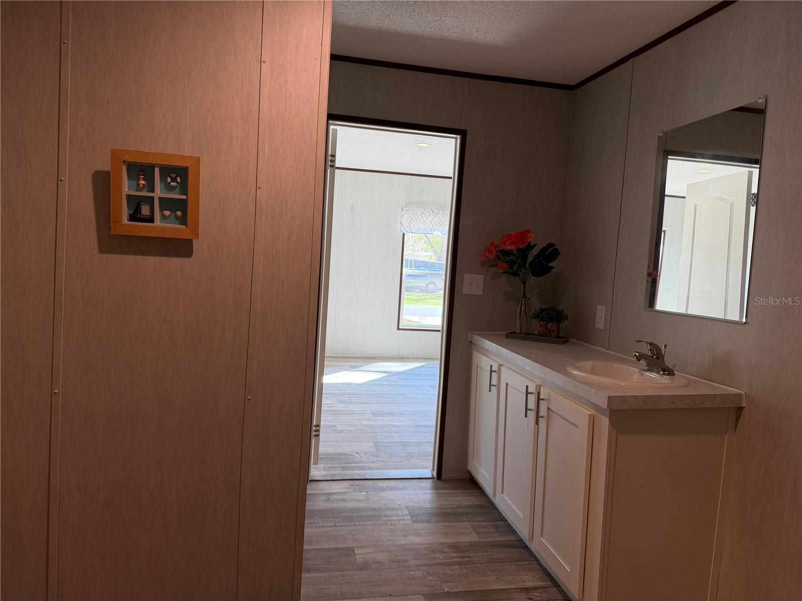 HOLIDAY HEIGHTS UNIT 02 - Residential
