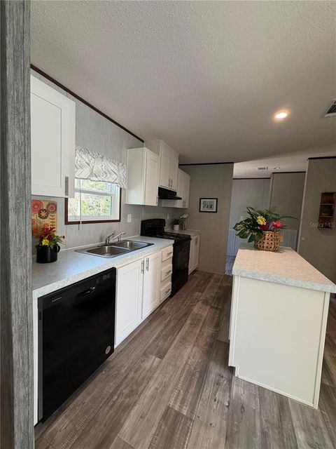 Tiny photo for 10055 W Ohio Drive, Crystal River, FL 34428 (MLS # S5150257)
