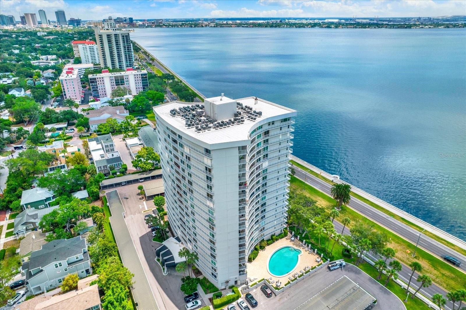 BAYSHORE DIPLOMAT A CONDOMINIU - Residential