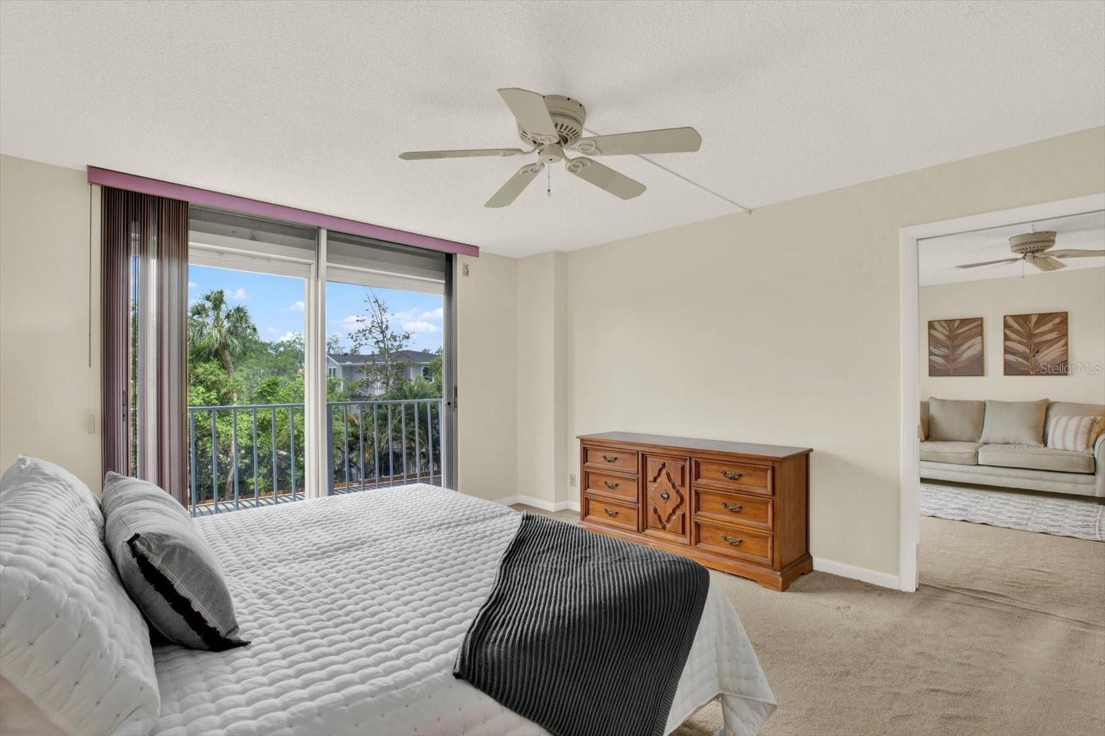 BAYSHORE DIPLOMAT A CONDOMINIU - Residential