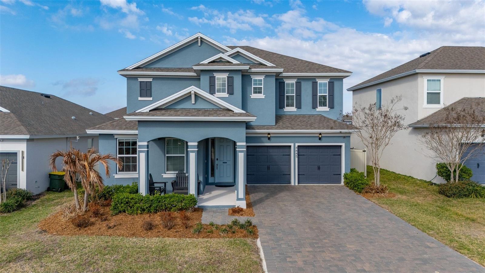 Casas a venda 1 - Jen Dantas 4445 LIONS GATE AVENUE