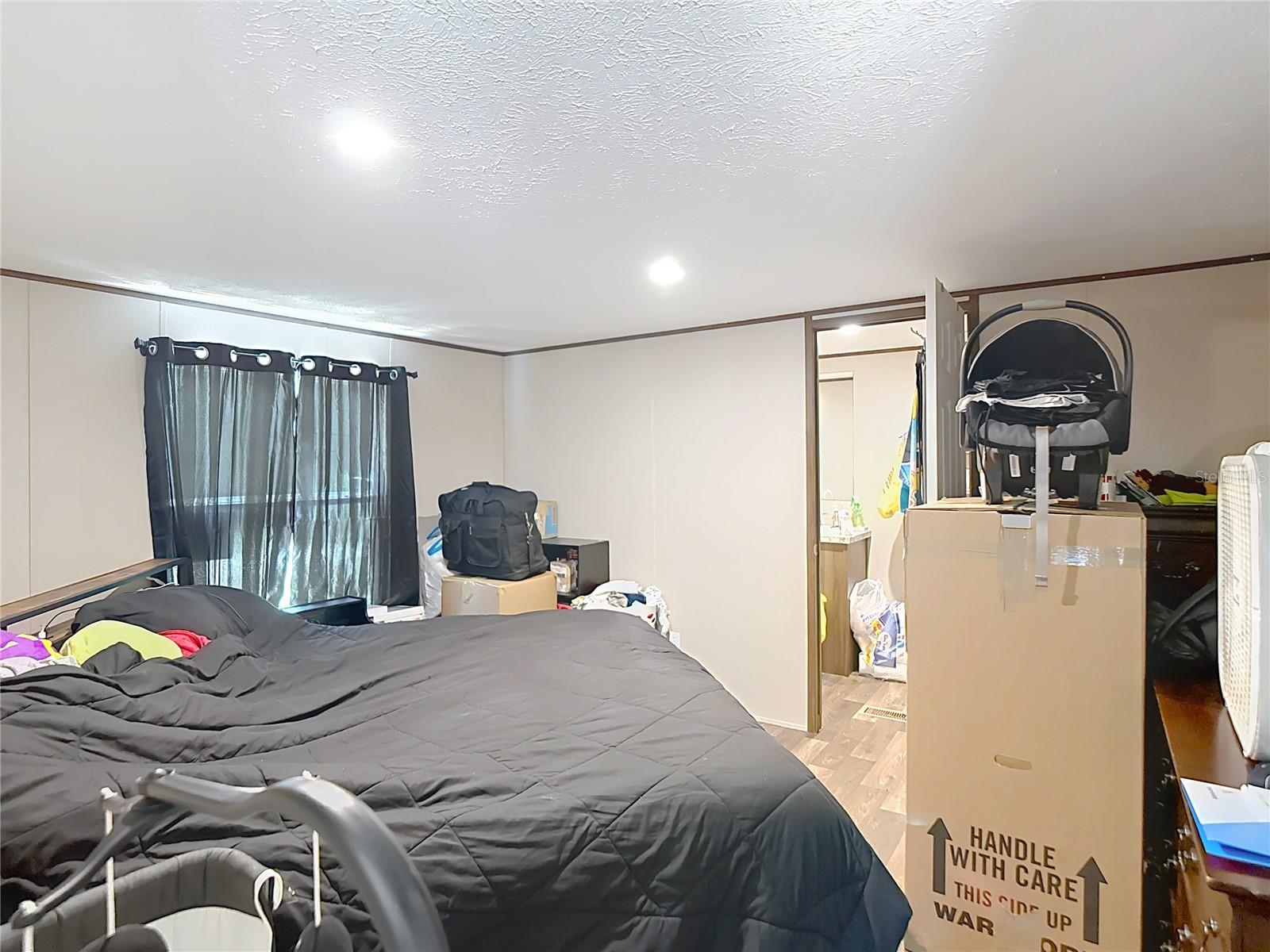 HIGH RDG ESTATES - Residential