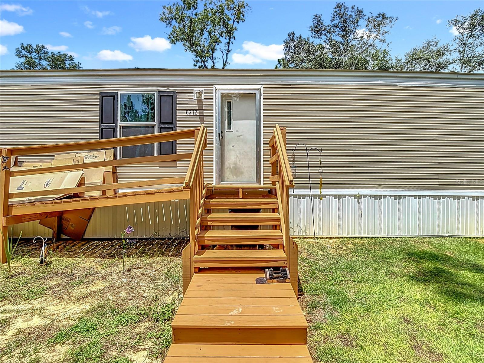 HIGH RDG ESTATES - Residential