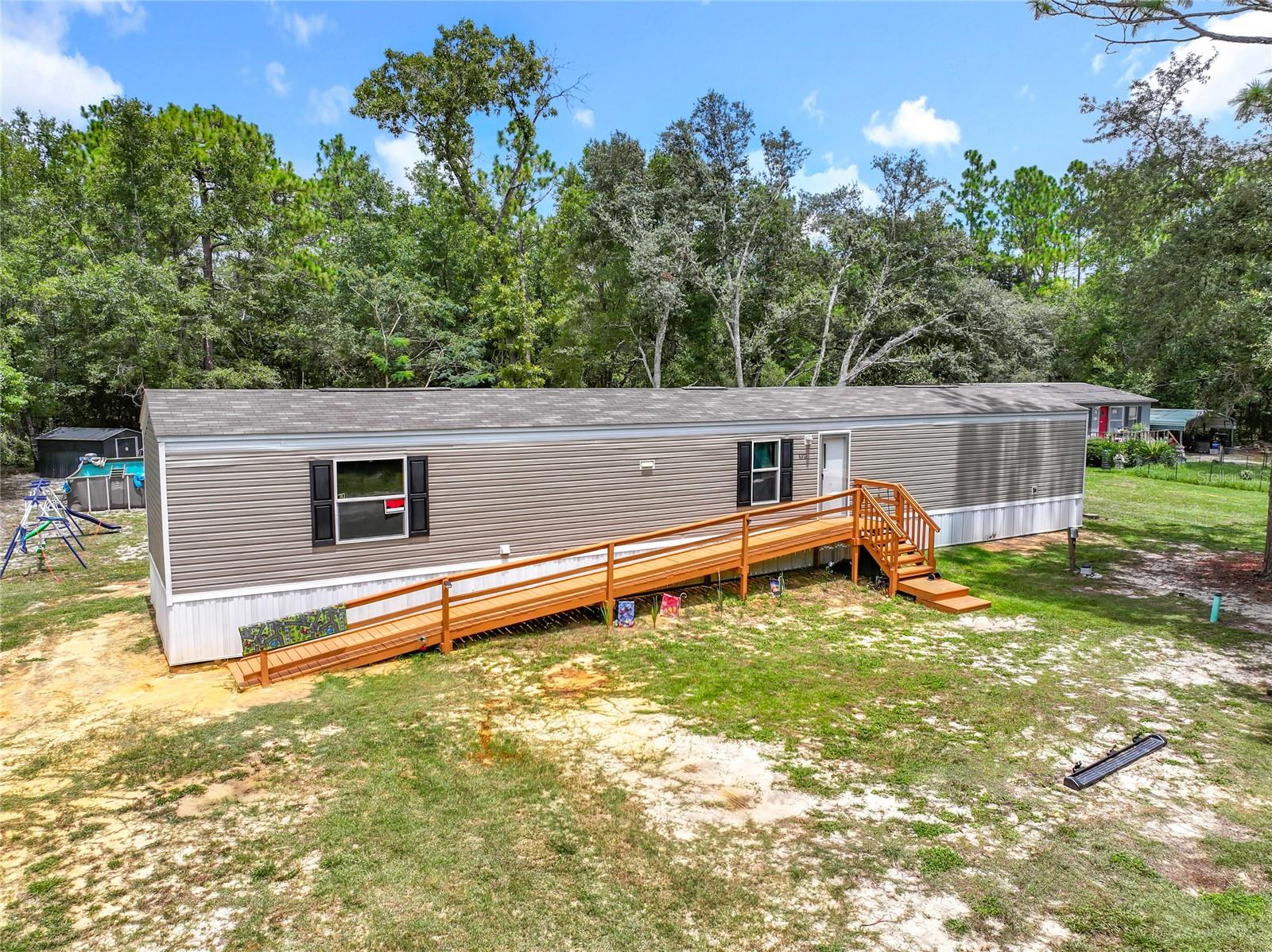 HIGH RDG ESTATES - Residential