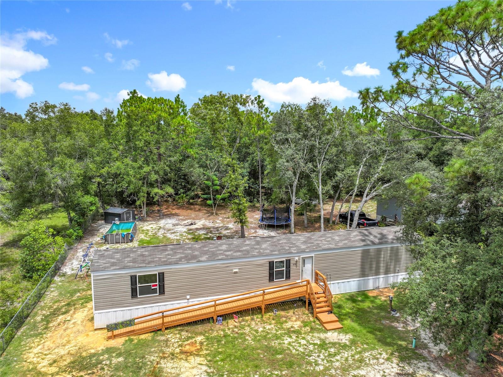 HIGH RDG ESTATES - Residential