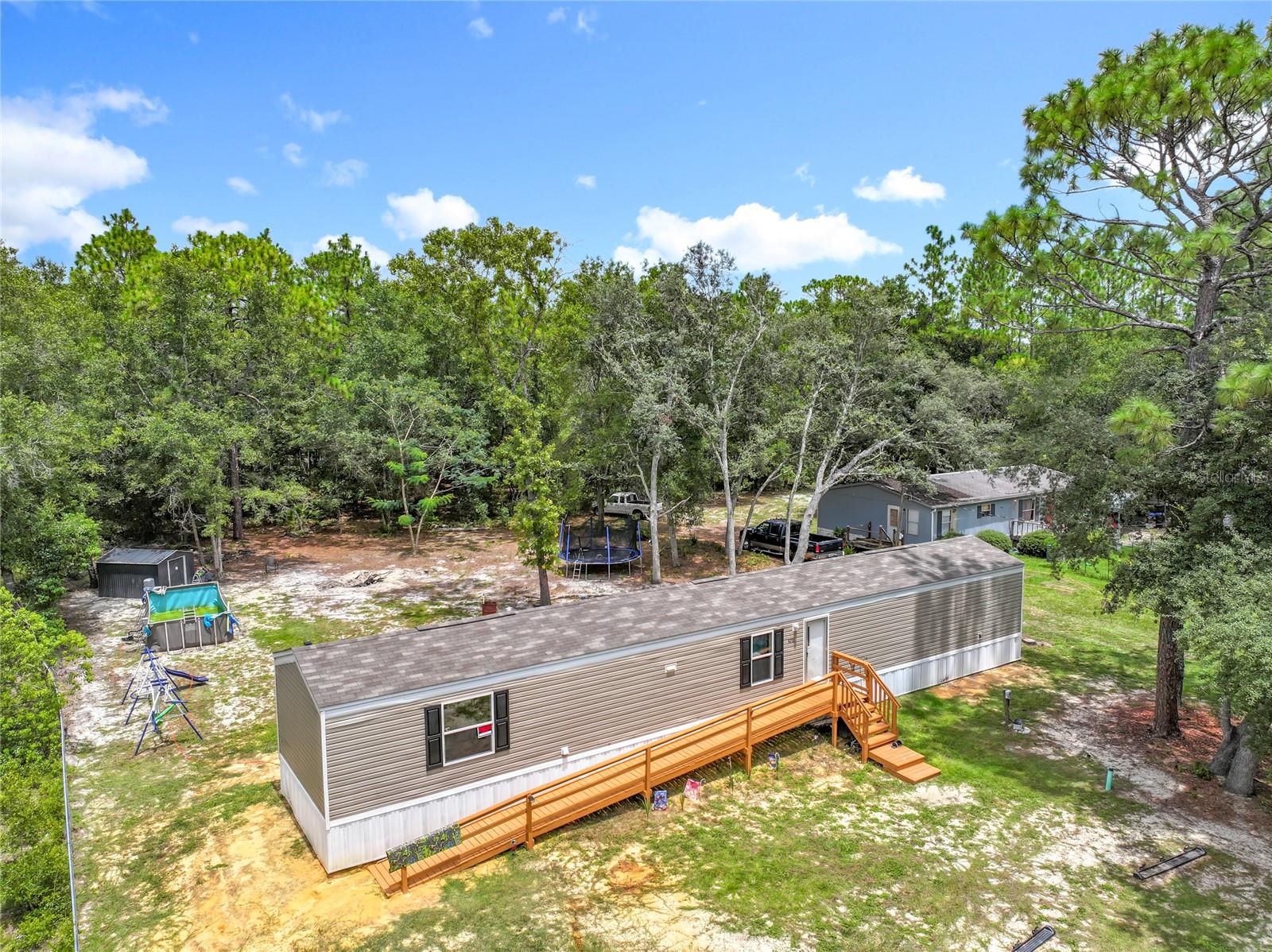 HIGH RDG ESTATES - Residential