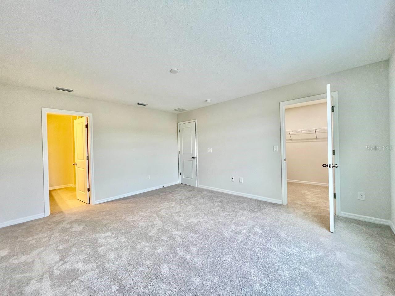 CALUSA CREEK TOWNHOMES - Residential Lease