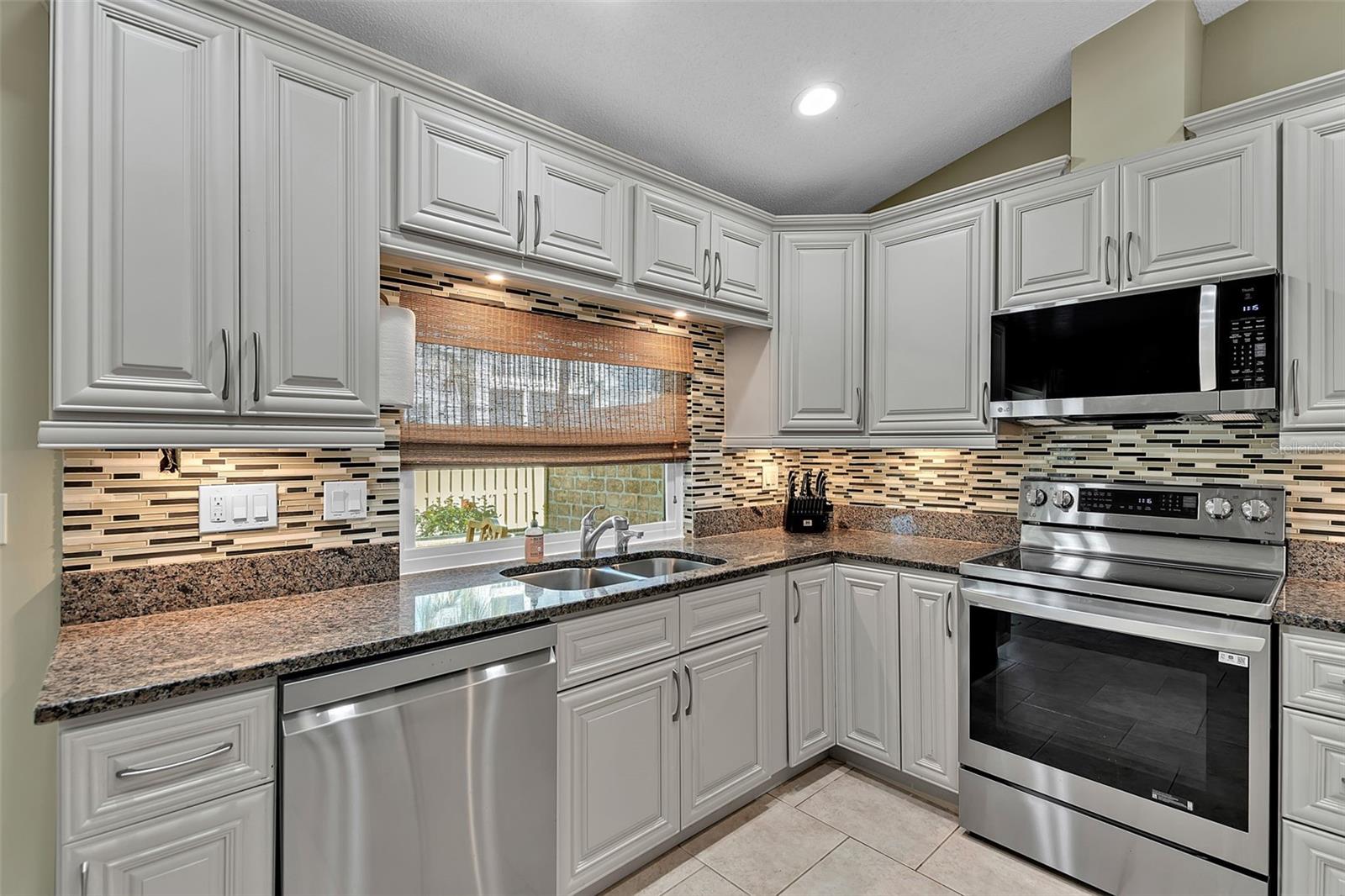 TURNBERRY WOODS - Residential