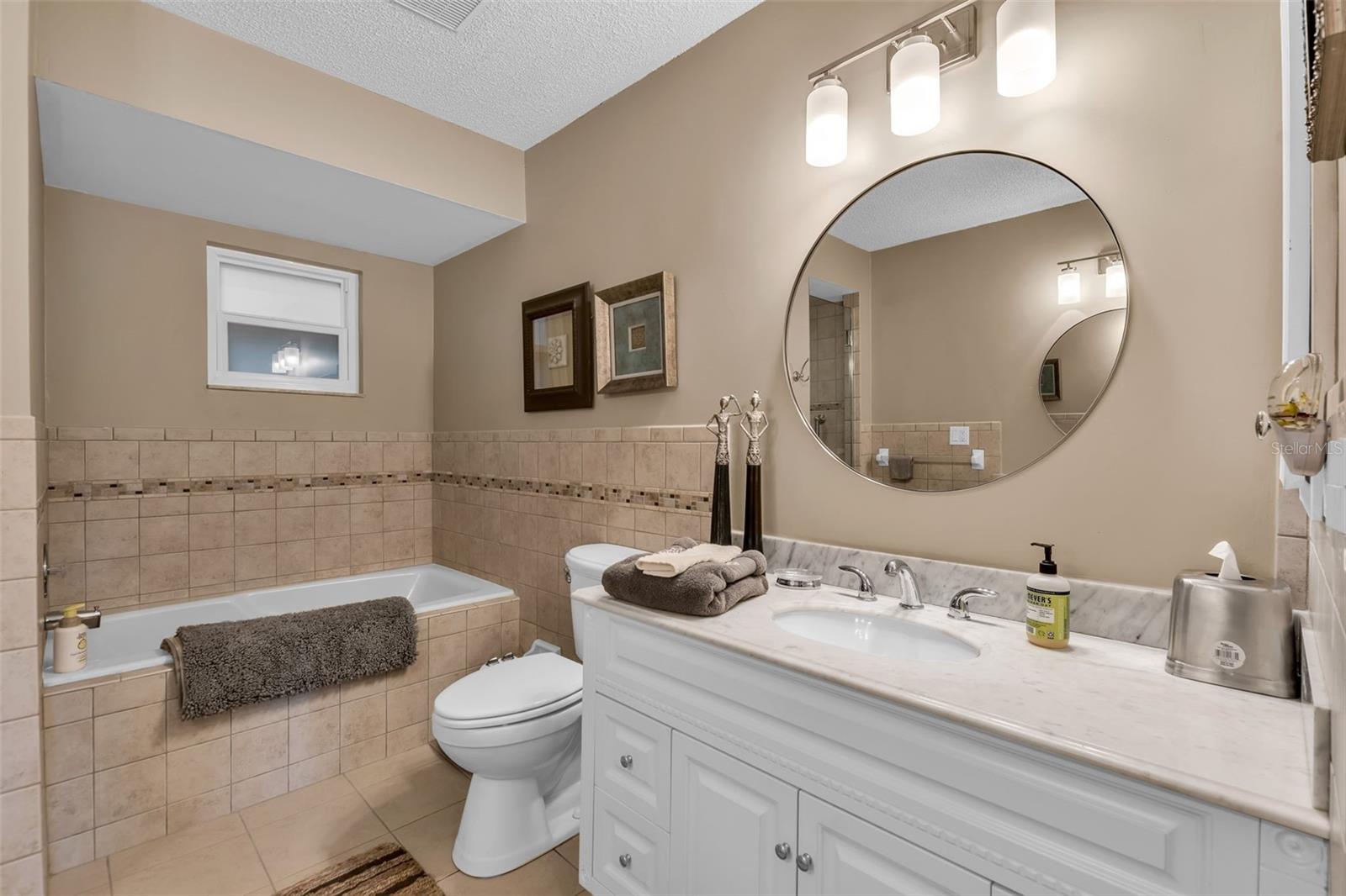 TURNBERRY WOODS - Residential