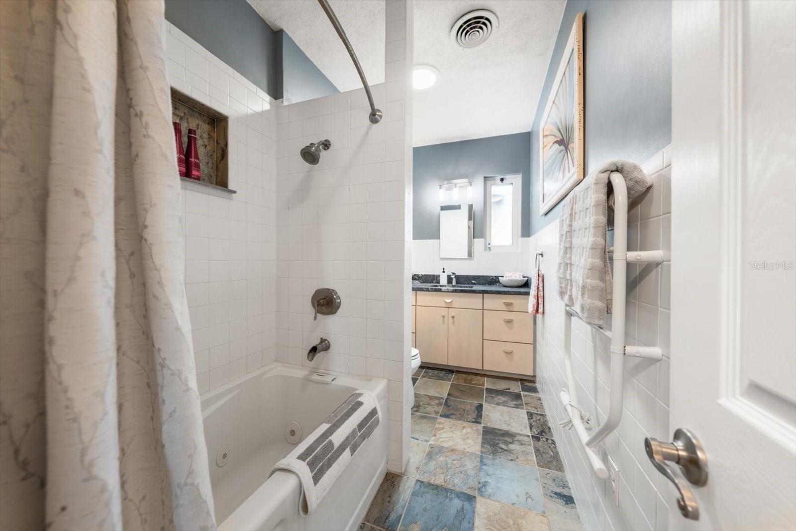 HARBOR BLUFFS SEC 2 - Residential