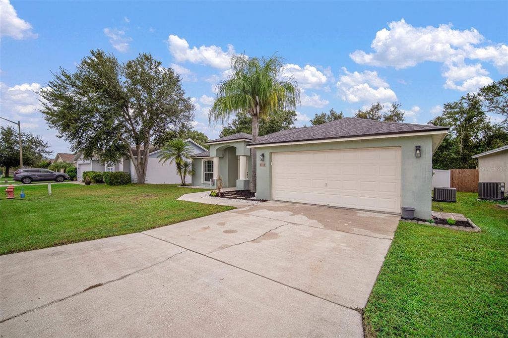 Photo of 3228 Merlot Drive, Lakeland, FL 33811 (MLS # TB8436301)
