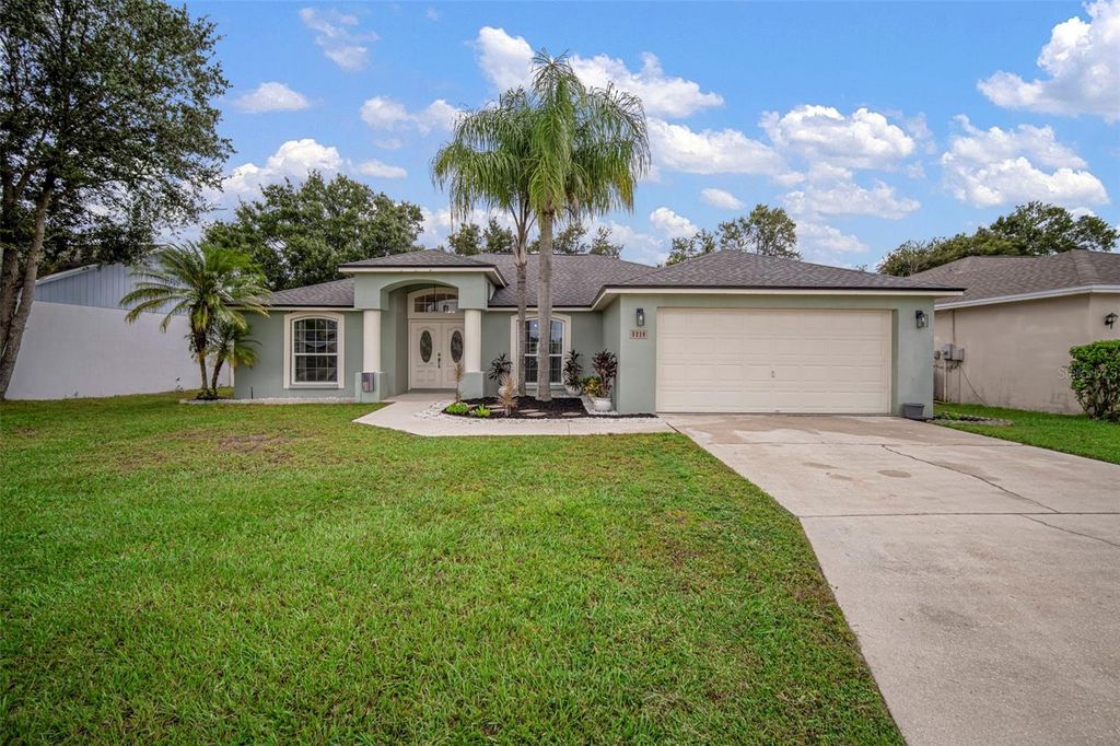 Photo of 3228 Merlot Drive, Lakeland, FL 33811 (MLS # TB8436301)