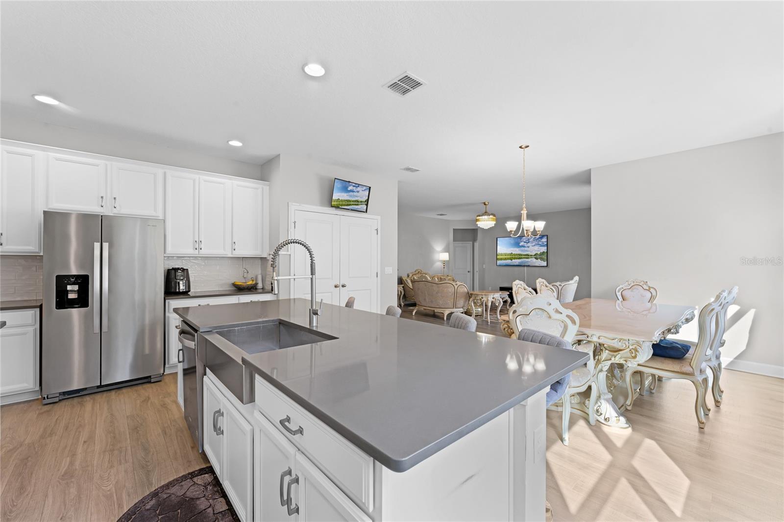 965 TALON PLACE
