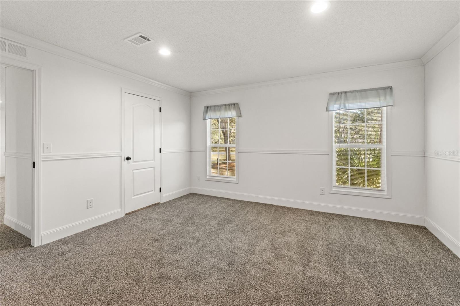 ENZO ESTATES - Residential