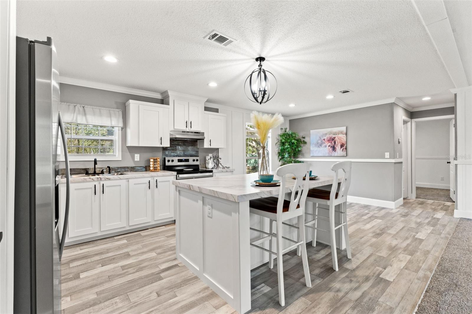 ENZO ESTATES - Residential