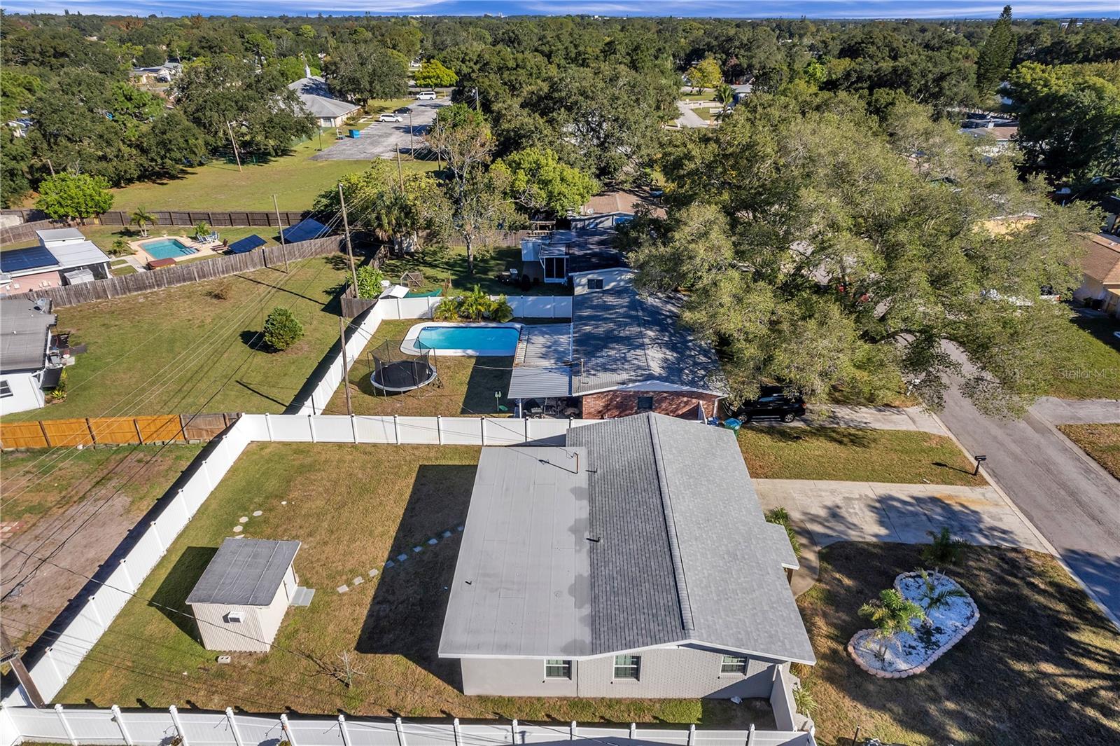 PINE GROVE ESTATES - Residential Lease