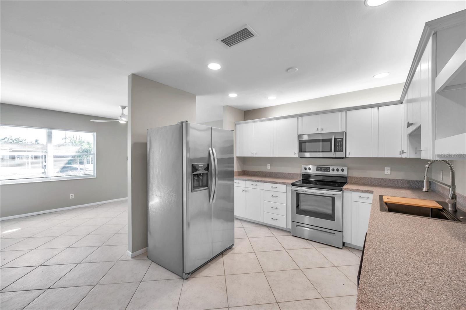 PINE GROVE ESTATES - Residential Lease