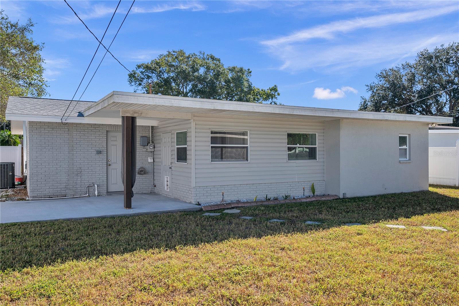 PINE GROVE ESTATES - Residential Lease