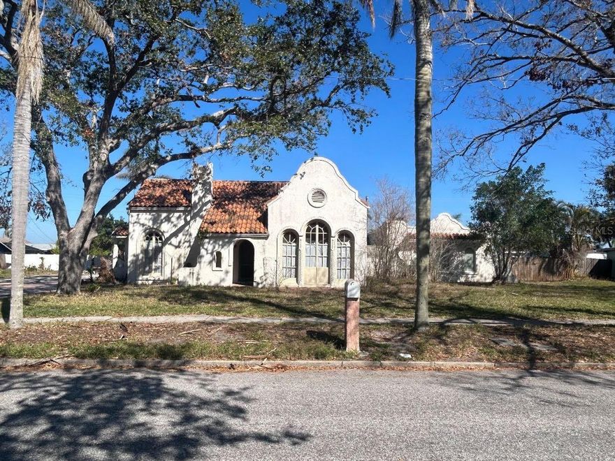 Mediterranean Home, 2200 Square Feet with 850 Square Foot Guest House. Guest House is beautiful, Main House is gutted, Inground Pool. There is a crawl space, floor joists are removed - THREE FOOT DROP!!! The value is in the land 177x125 lot size - 3 lots. Sold As-Is. The Guest House is in excellent condition.