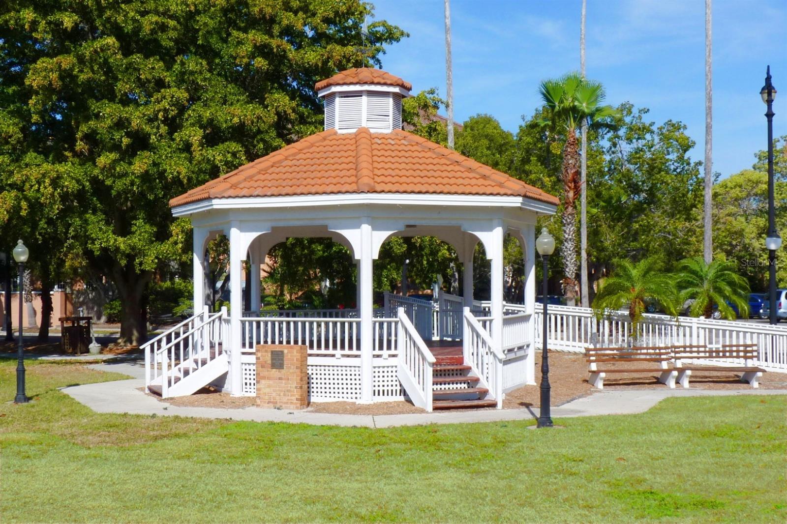 BAHIA MAR - Residential