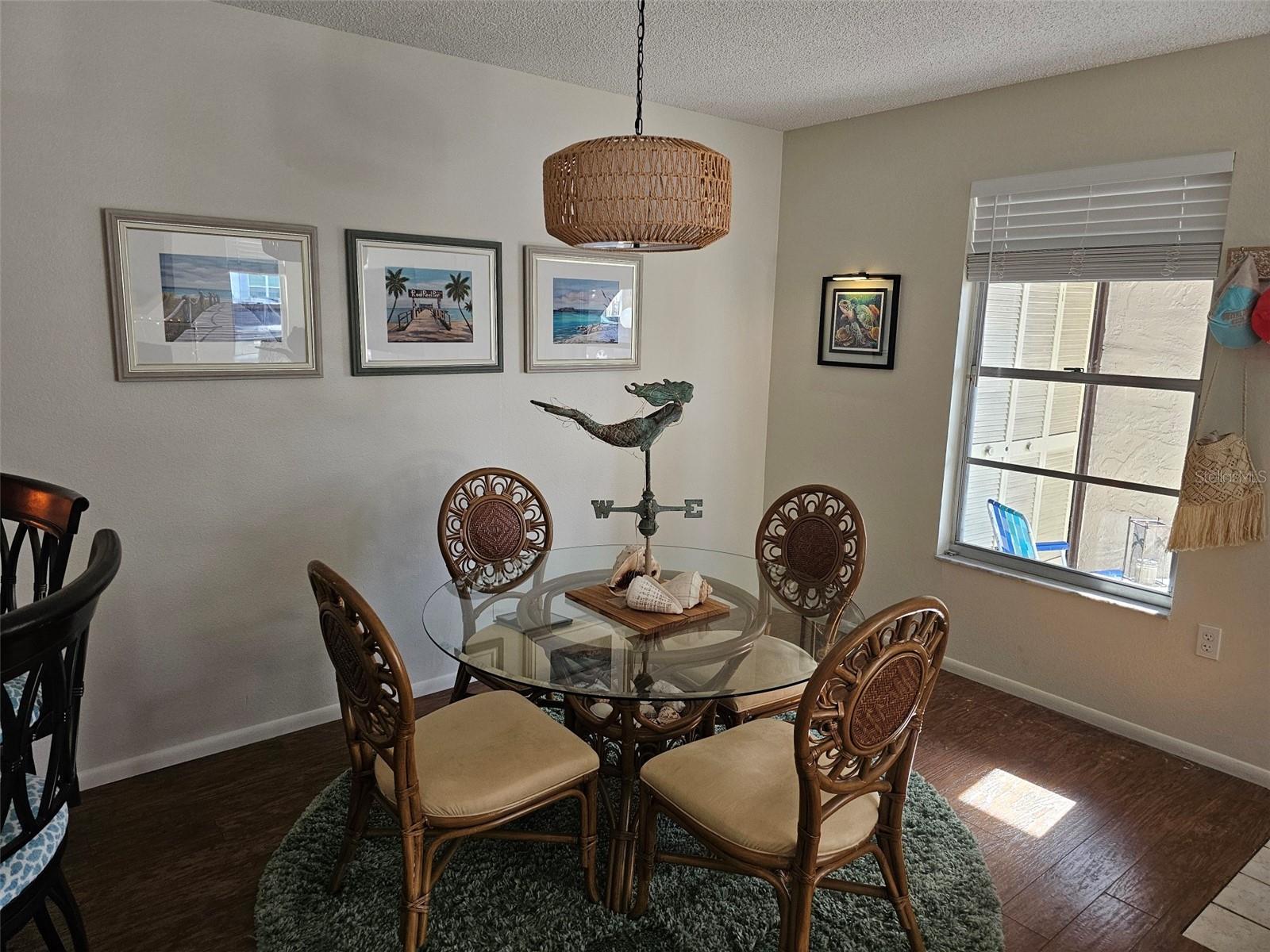 MIRROR LAKE SEC 4 - Residential Lease