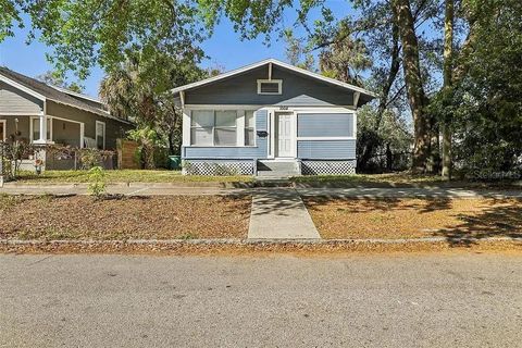 Photo of 1004 E 22nd Avenue, Tampa, FL 33605 (MLS # TB8421626) Photo of 1004 E 22nd Avenue, Tampa, FL 33605 (MLS # TB8421626)