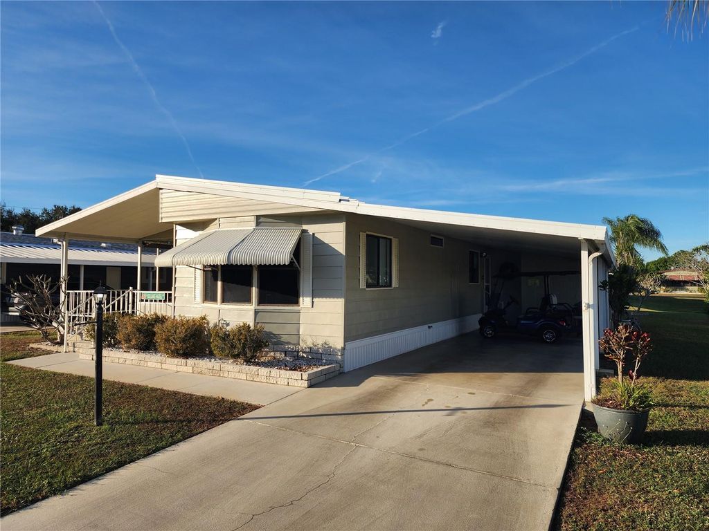 Photo of 103 Lake Hazel Drive, Winter Haven, FL 33884 (MLS # G5105254)