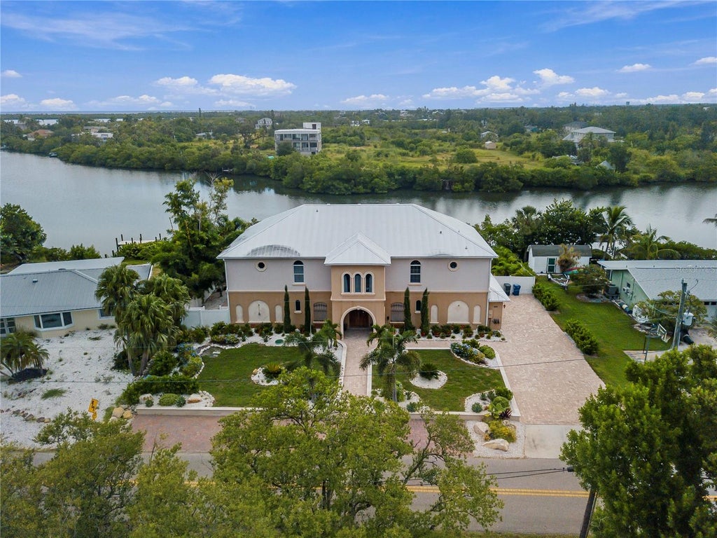 Photo of 908 Bayshore Drive, Terra Ceia, FL 34250 (MLS # A4708345)
