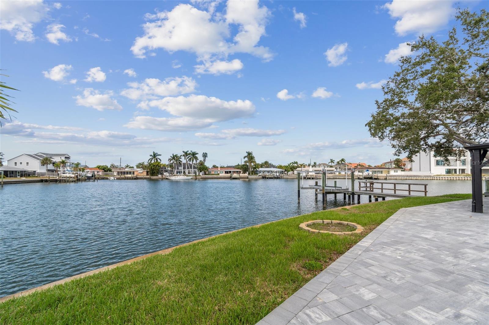 PASADENA GOLF CLUB ESTATES SEC 4 - Residential