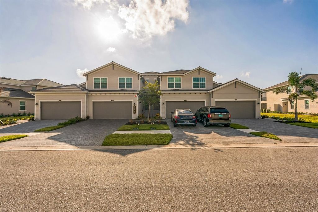 Photo of 17660 Boracay Court #101, Venice, FL 34293 (MLS # O6330999)