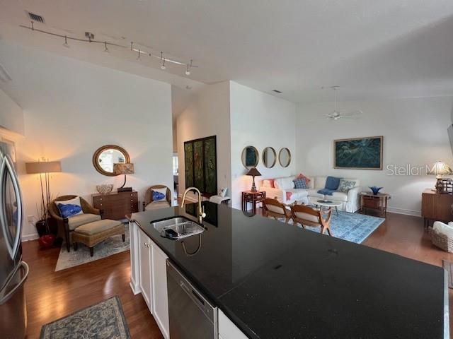 HERITAGE OAKS VERANDA 5 - Residential Lease