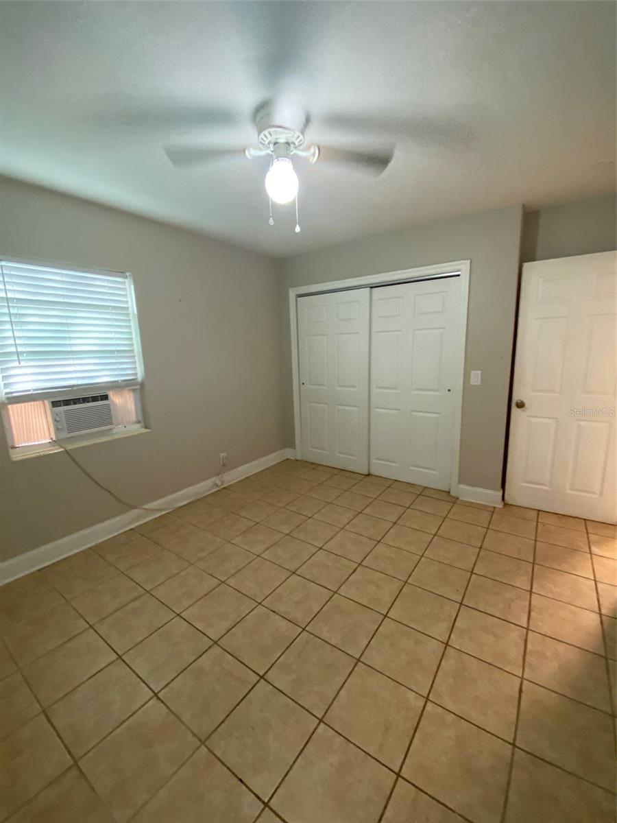 PALM HEIGHTS RESUB - Residential Lease