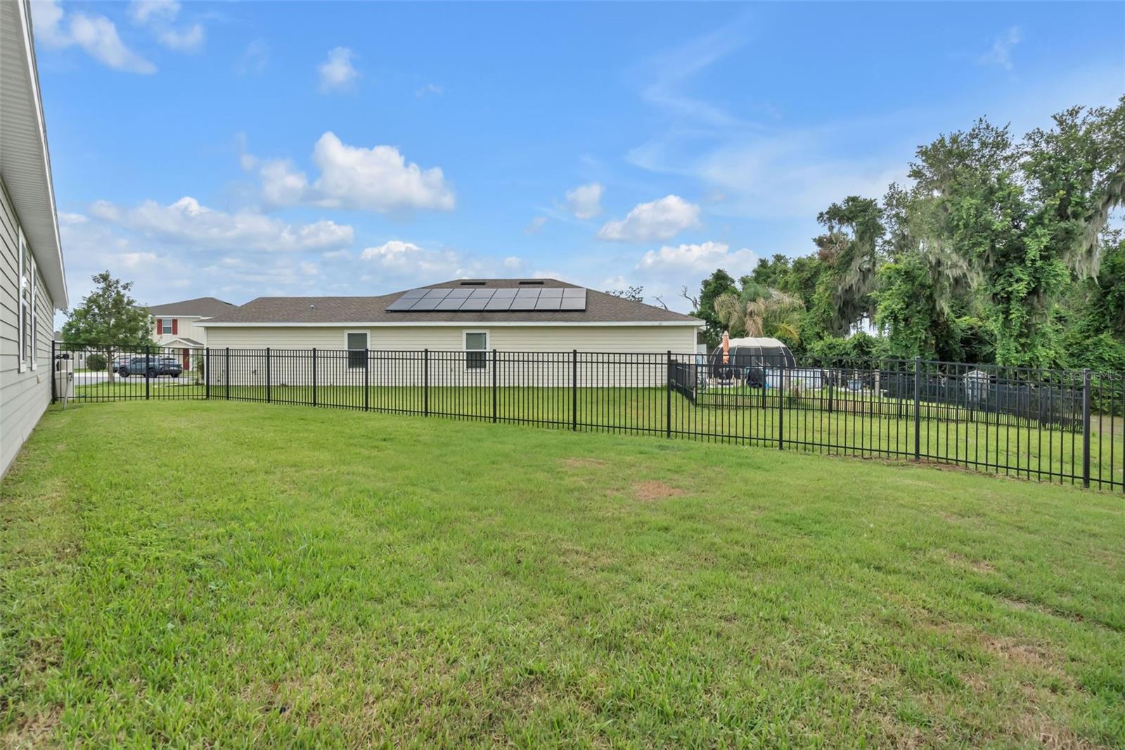 ESTATES AT LAKE HAMMOCK - Residential