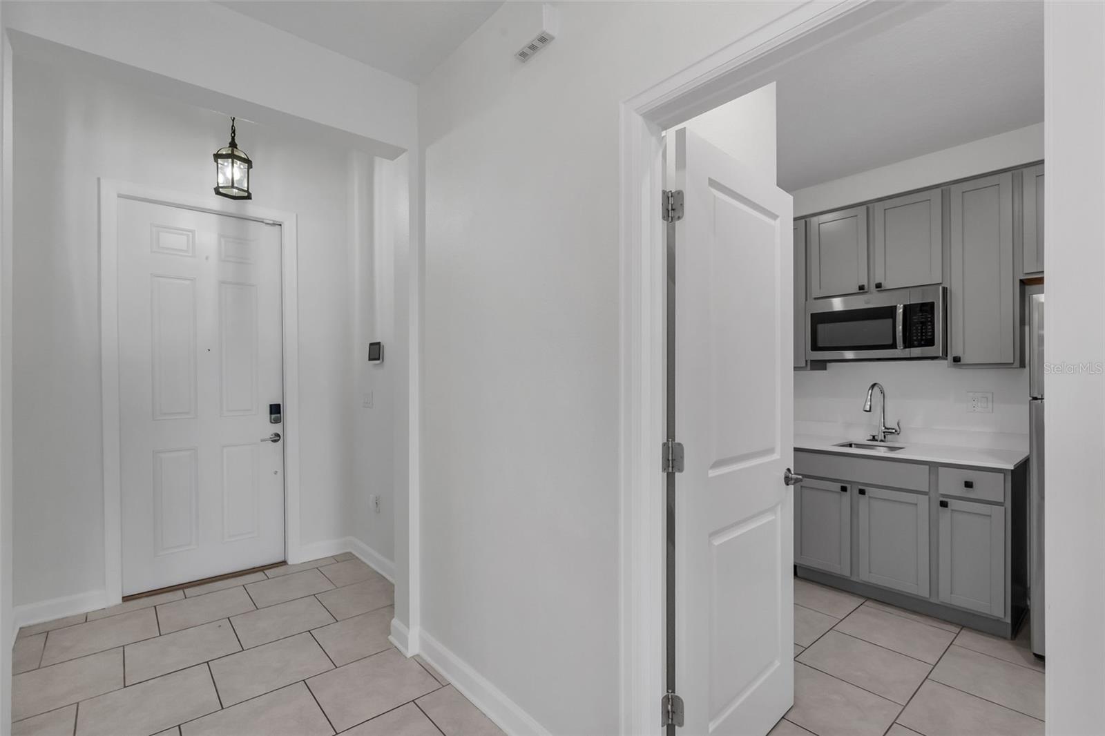 ESTATES AT LAKE HAMMOCK - Residential