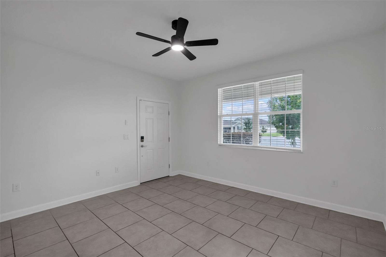 ESTATES AT LAKE HAMMOCK - Residential