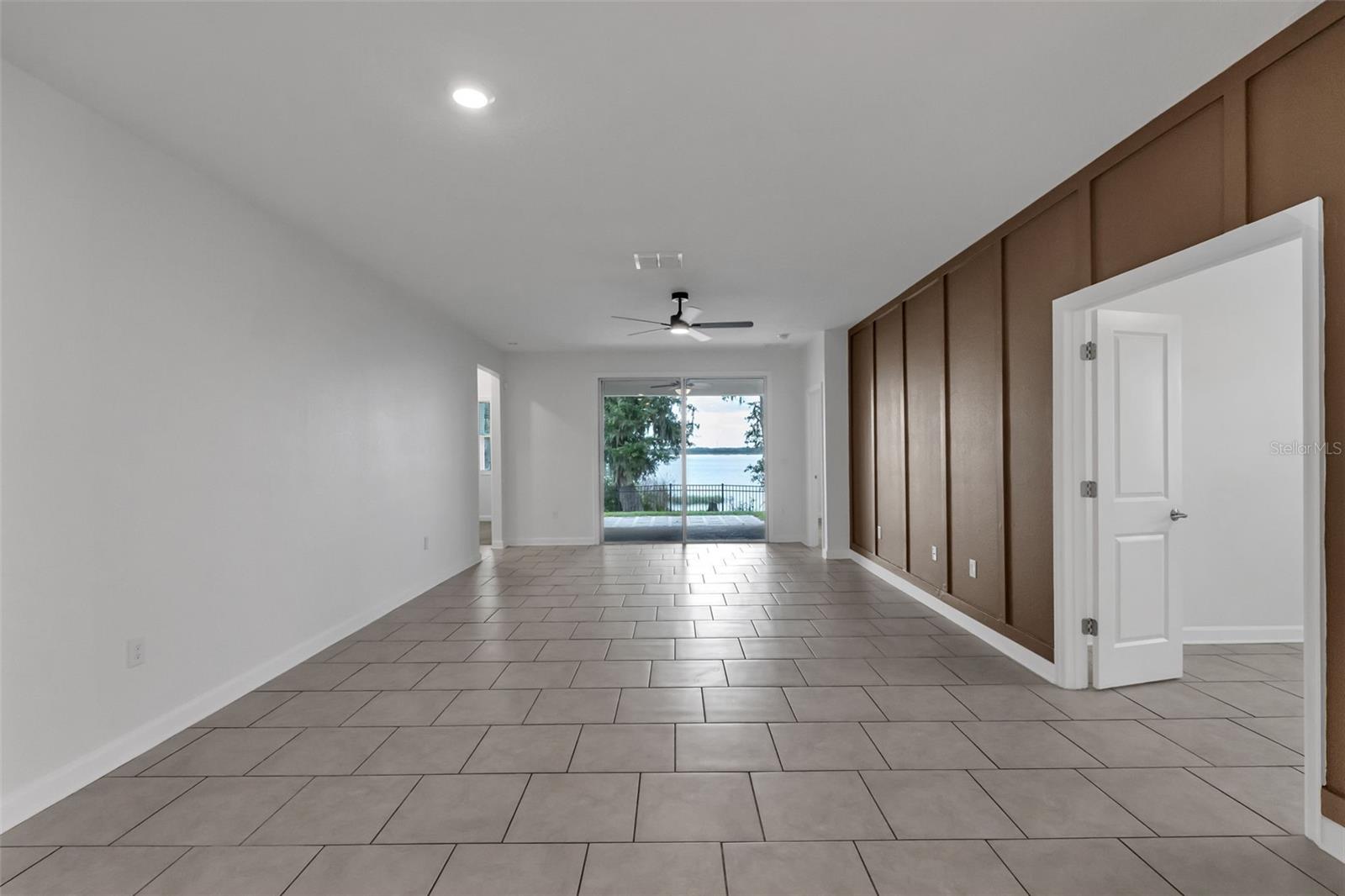 ESTATES AT LAKE HAMMOCK - Residential