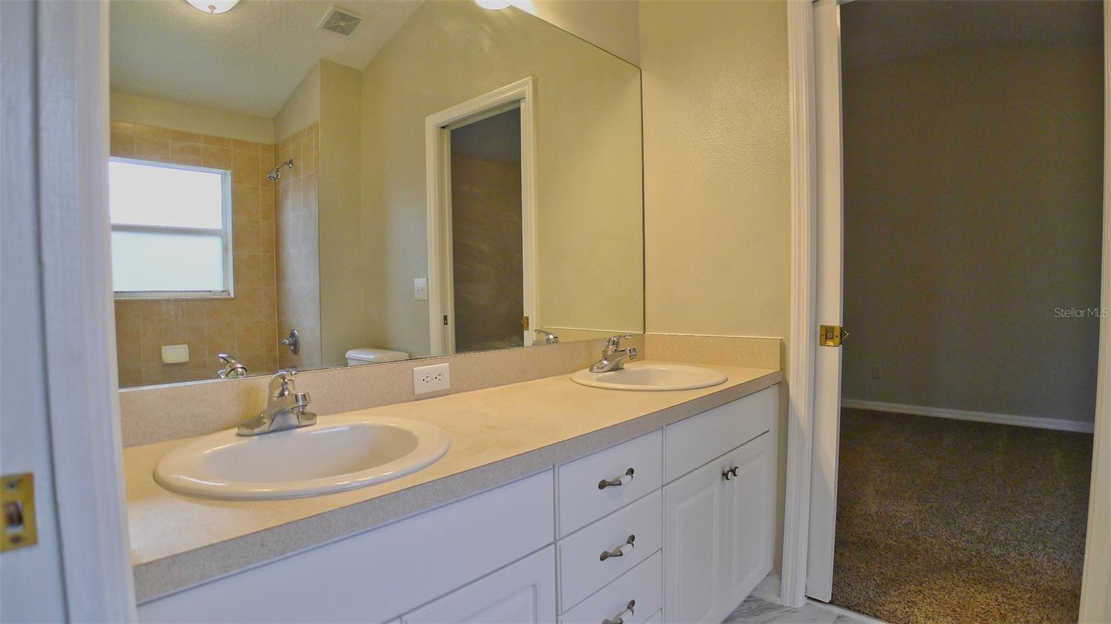 CITRUS LANDING - Residential Lease