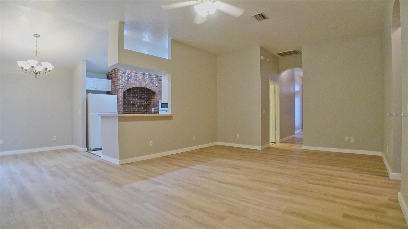 CITRUS LANDING - Residential Lease