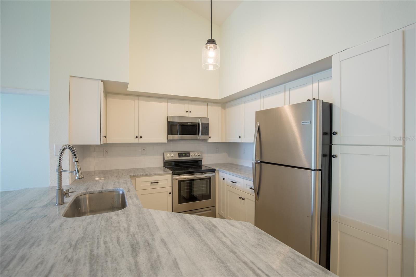 4106 CENTRAL SARASOTA PARKWAY 1034