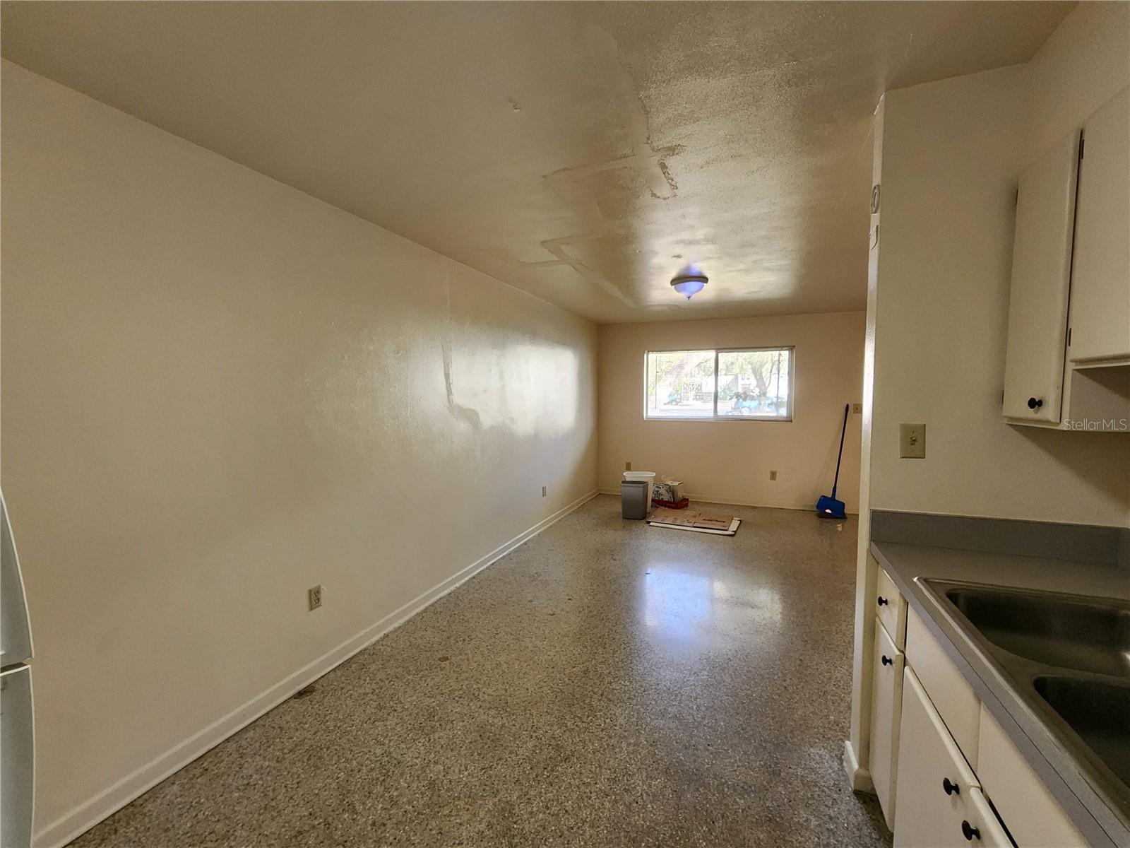 INGLESIDE - Residential Lease